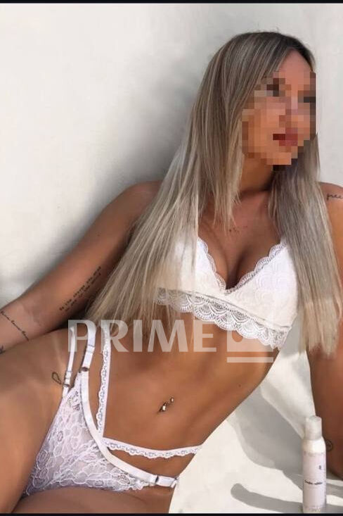 Mia