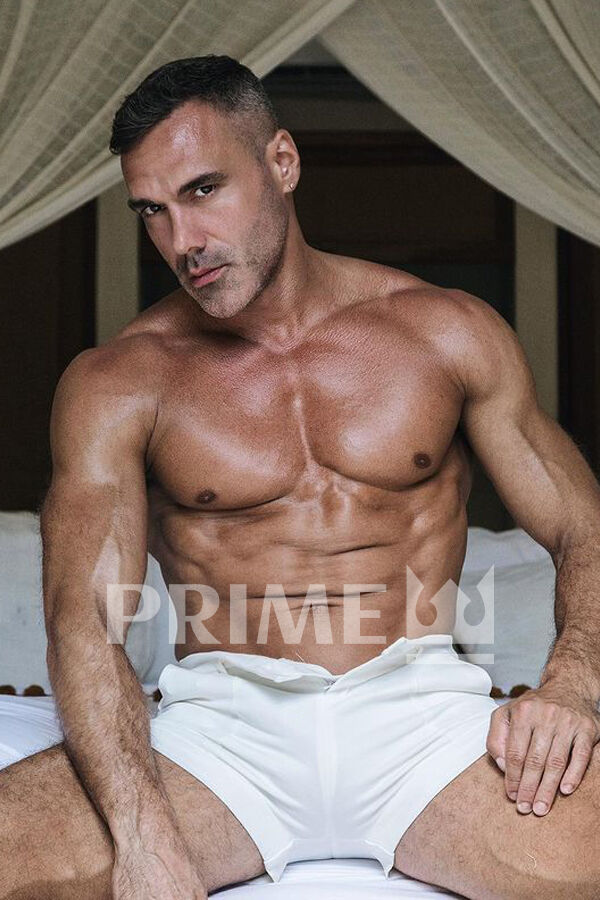 Manuel S